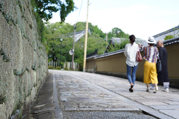 仏の道を、軽やかに歩む